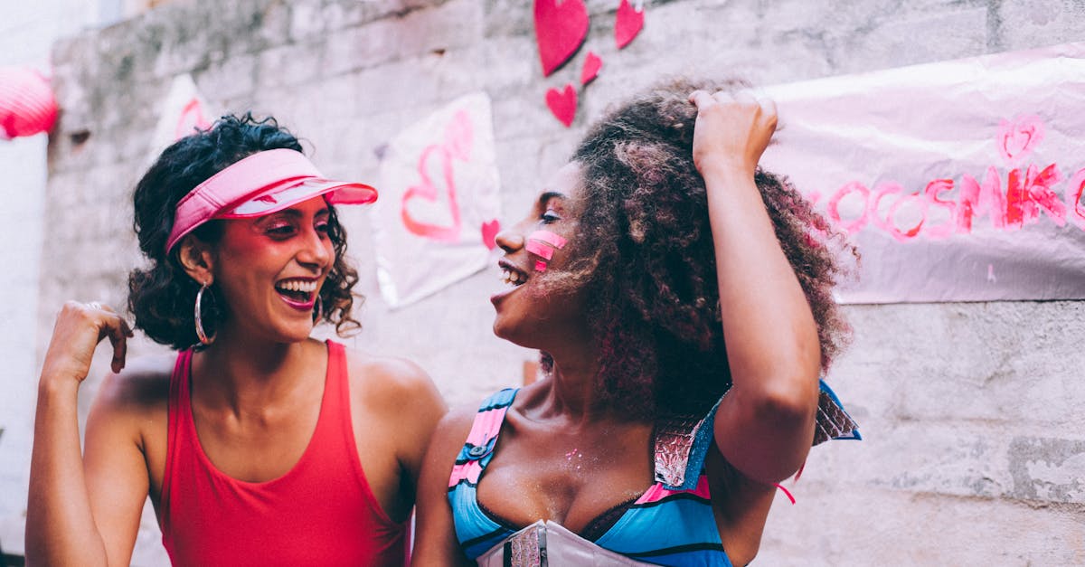 explorez le monde fascinant de l'amour à travers ses multiples facettes, des relations passionnelles aux connexions durables. découvrez des conseils, des histoires inspirantes et des réflexions sur ce sentiment universel qui unit les cœurs.