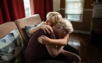 découvrez le monde fascinant du narcissisme, ses caractéristiques, ses causes et son impact sur les relations. apprenez à reconnaître les signes d'une personnalité narcissique et découvrez des stratégies pour gérer vos interactions avec ces individus.