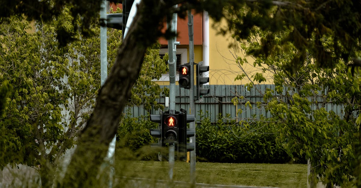 découvrez le monde fascinant des signaux : leur définition, leur importance et leurs applications dans divers domaines comme la communication, l'électronique et la science. apprenez comment les signaux influencent notre quotidien et les technologies modernes.