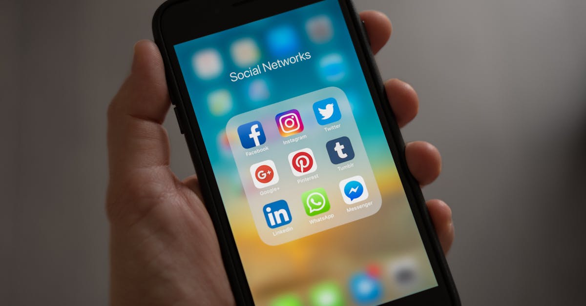découvrez les fondamentaux de la communication : techniques, outils et stratégies pour mieux transmettre vos messages, améliorer vos relations et réussir dans tous les domaines professionnels et personnels.