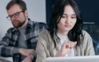 découvrez des conseils et des solutions pour surmonter les difficultés familiales, améliorer la communication entre proches et renforcer les liens au sein de votre famille.