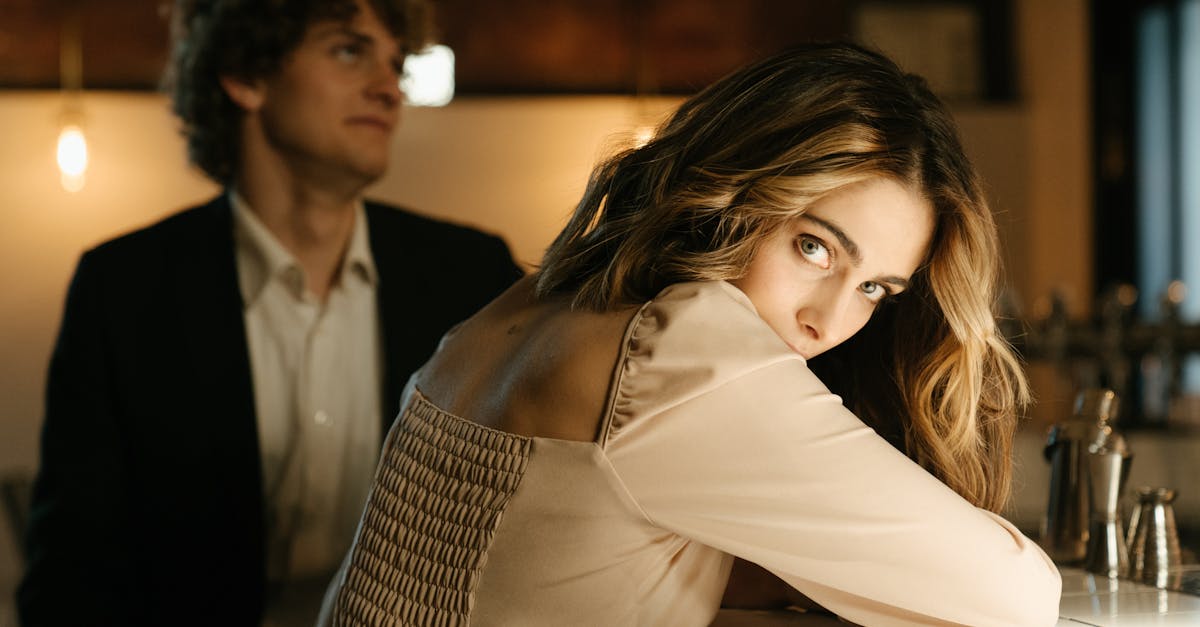 découvrez nos conseils et astuces pour maîtriser l’art du flirting, séduire avec confiance et améliorer votre communication amoureuse. boostez votre charme dès aujourd’hui !
