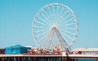 découvrez tout ce qu'il faut savoir sur les attractions incontournables : activités, lieux à visiter, conseils pratiques et inspirations pour profiter pleinement de vos sorties et voyages en famille, en couple ou entre amis.