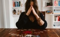 découvrez comment avancer sereinement après un changement important dans votre vie grâce à nos conseils et astuces pour mieux gérer la transition et retrouver un équilibre.