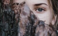 découvrez le pouvoir du silence : ses bienfaits, son importance dans la vie quotidienne et comment l’adopter pour améliorer votre bien-être et votre concentration.