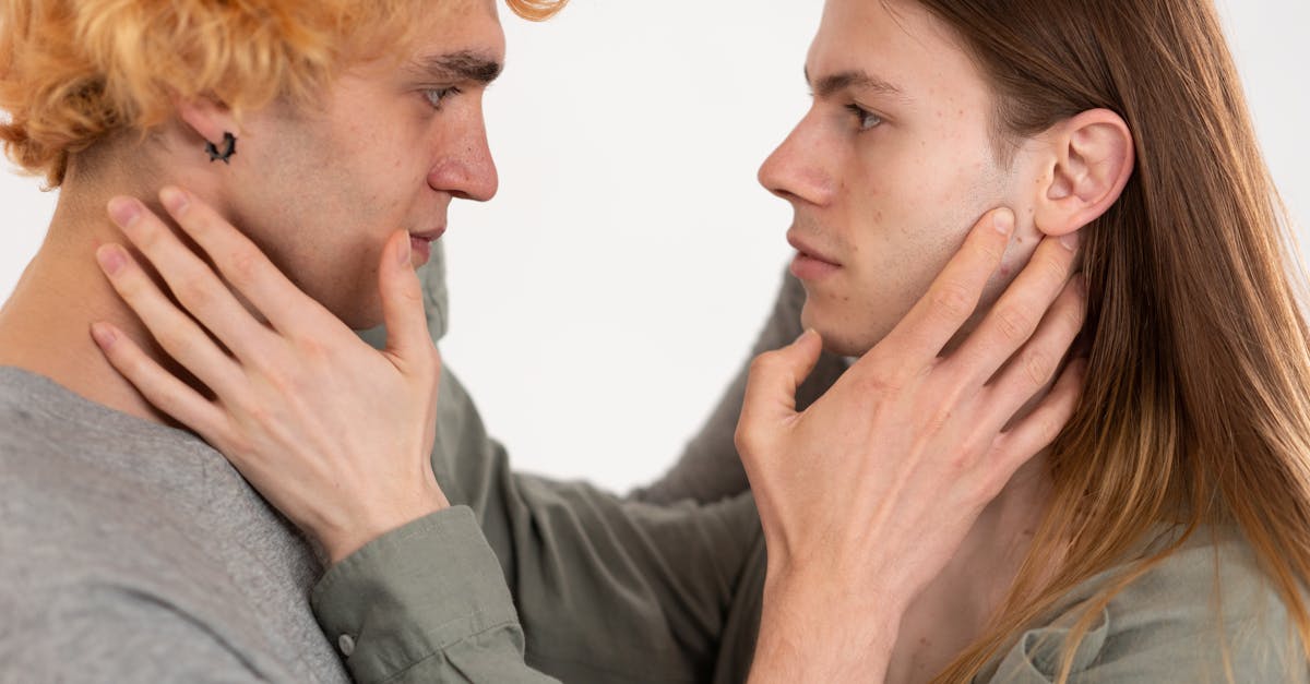 découvrez la véritable signification de la sincérité, son importance dans les relations humaines, et des conseils pour cultiver cette qualité essentielle au quotidien.