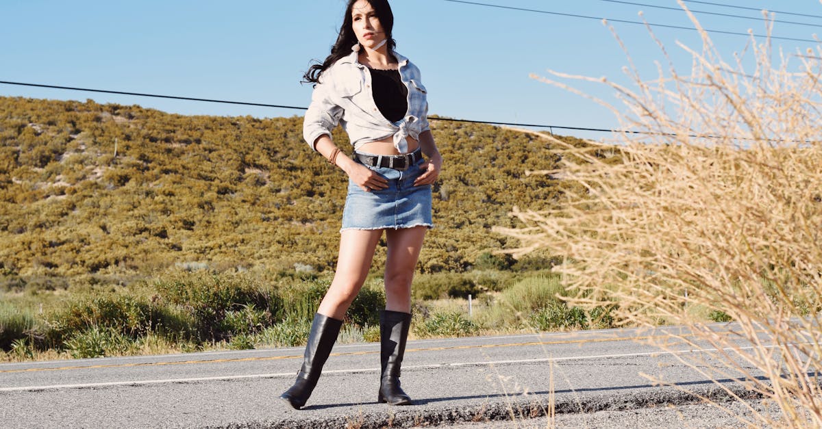 découvrez le secret d'une femme irrésistible : confiance, charme et élégance pour sublimer votre personnalité chaque jour.