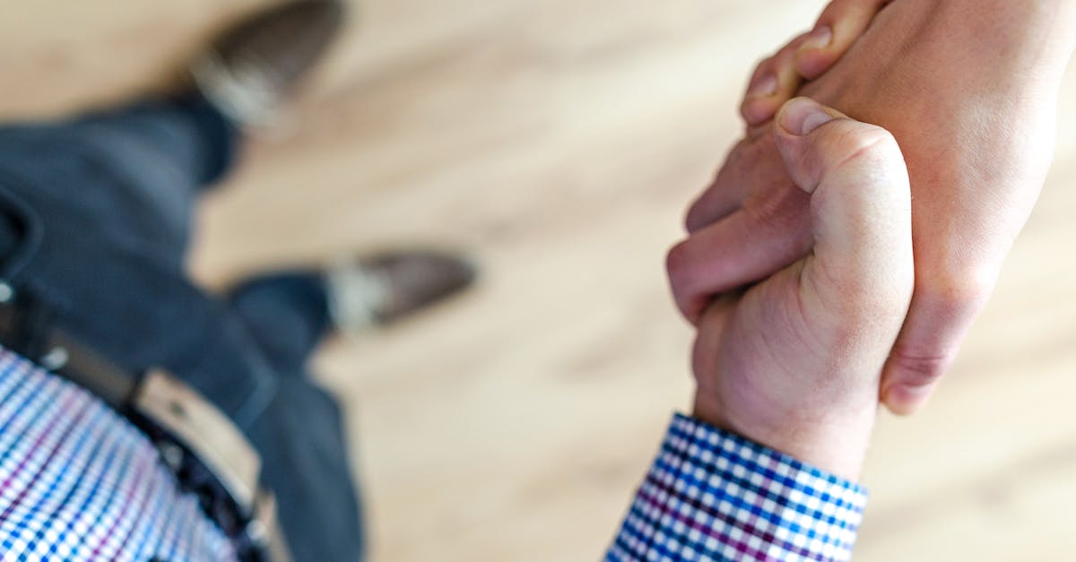 découvrez l'importance de la confiance dans les relations personnelles et professionnelles, et comment la renforcer pour bâtir des liens solides et durables.